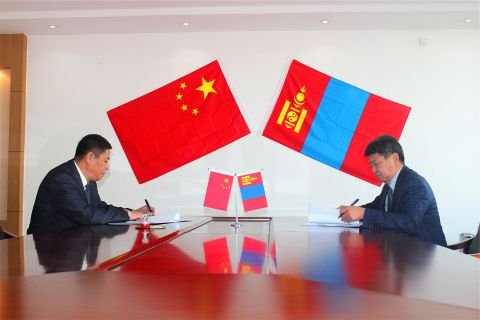 2022年6月 与蒙古国客户签合同